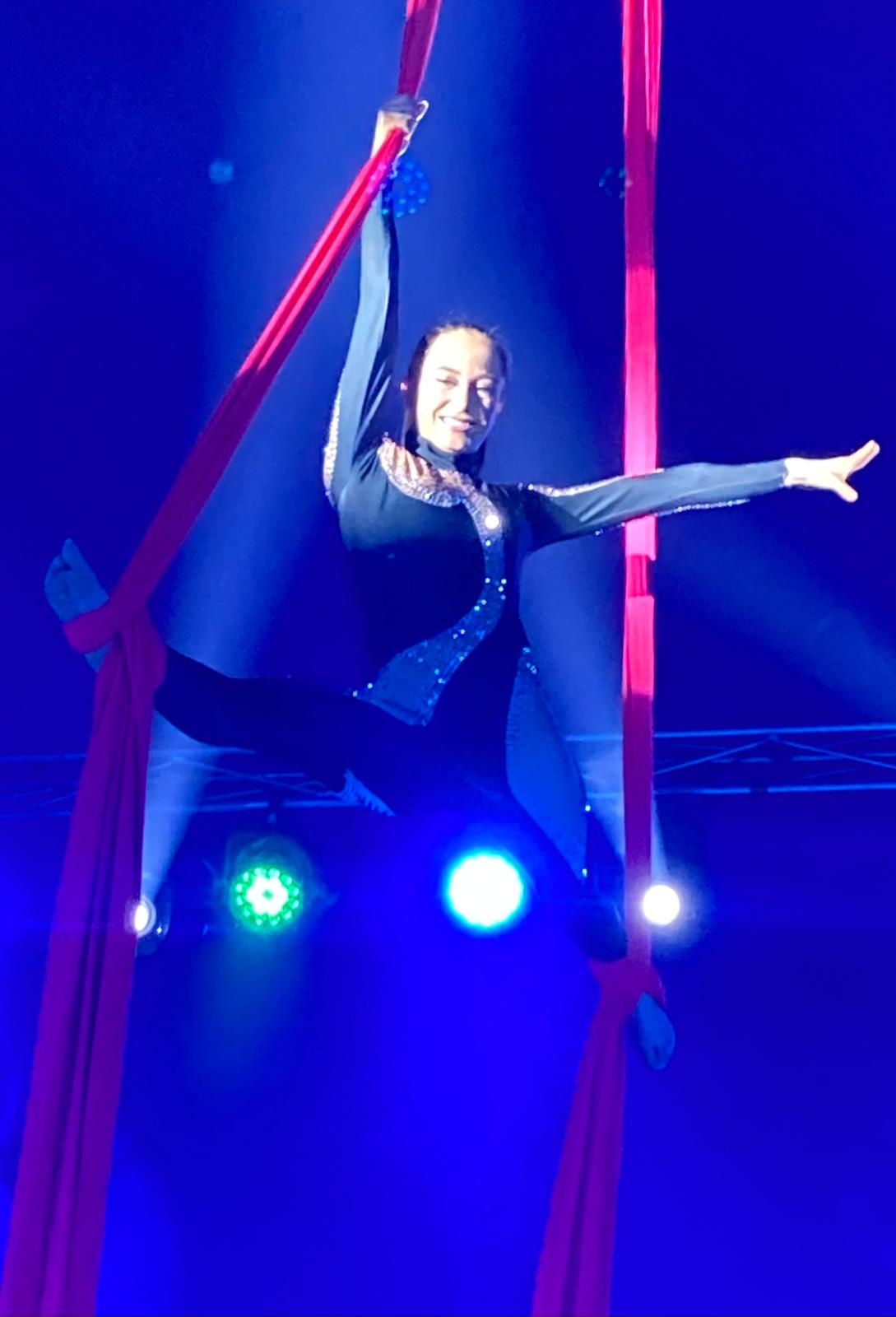 L’Élégance Céleste au Cirque Zavatta